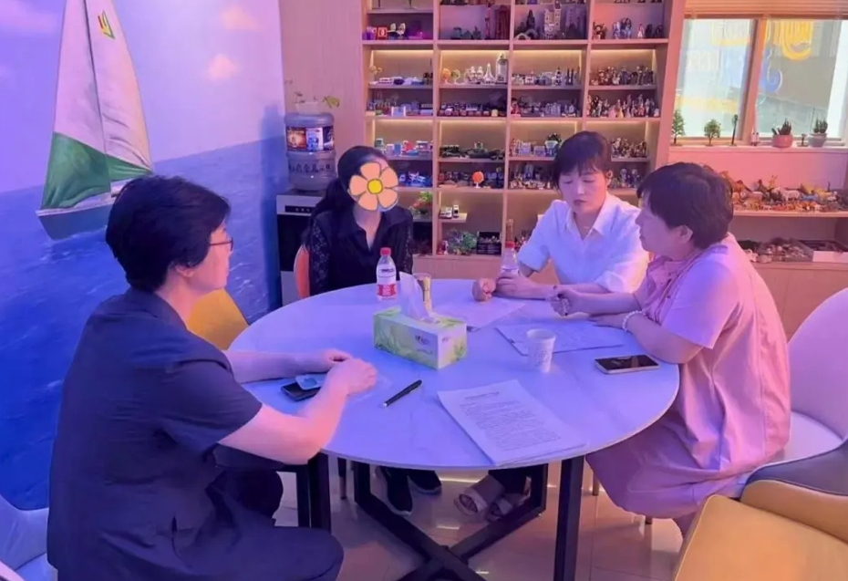 福州市妇联打造的“茉莉姐姐”项目让家事调解飘起“茉莉香”