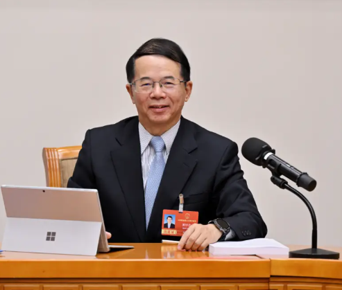 全国人大代表、中国会计学会副会长黄世忠：进一步完善可持续信息披露和鉴证监管体系