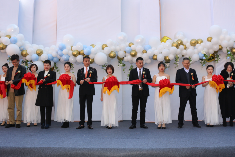 98f1c82b2b3c49279f4e45cbf4785d68.png 98f1c82b2b3c49279f4e45cbf4785d68.png